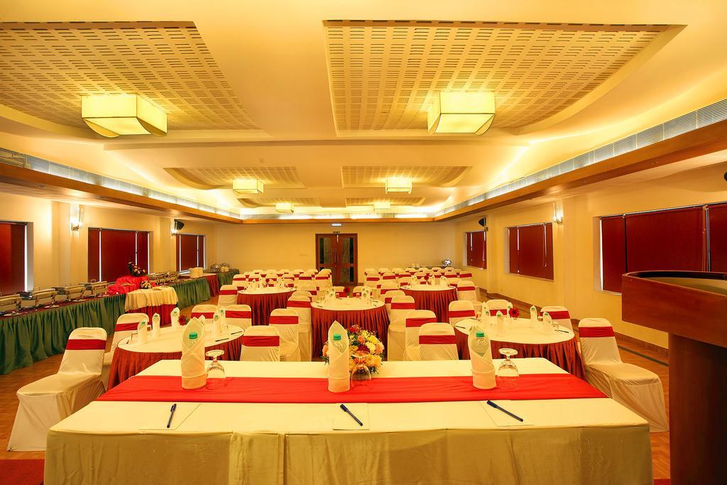 Hotel Park Residency, Kakkanad Kochi Exteriör bild